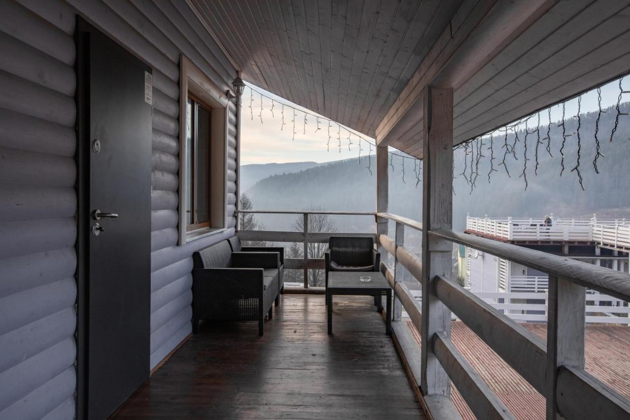 Wellland Hotel Yaremche Dış mekan fotoğraf