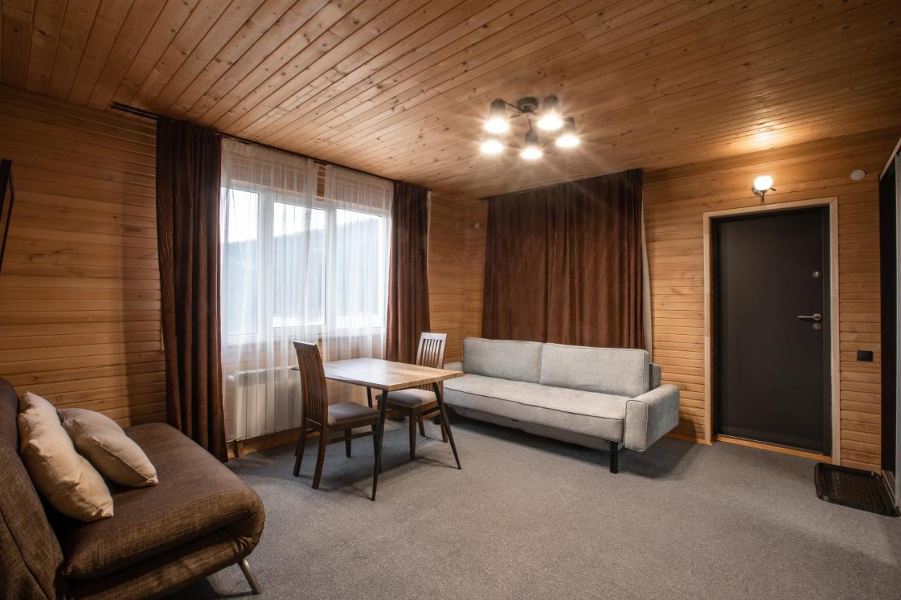 Wellland Hotel Yaremche Dış mekan fotoğraf