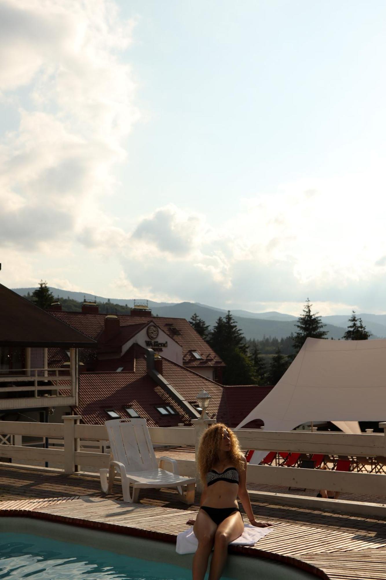 Wellland Hotel Yaremche Dış mekan fotoğraf