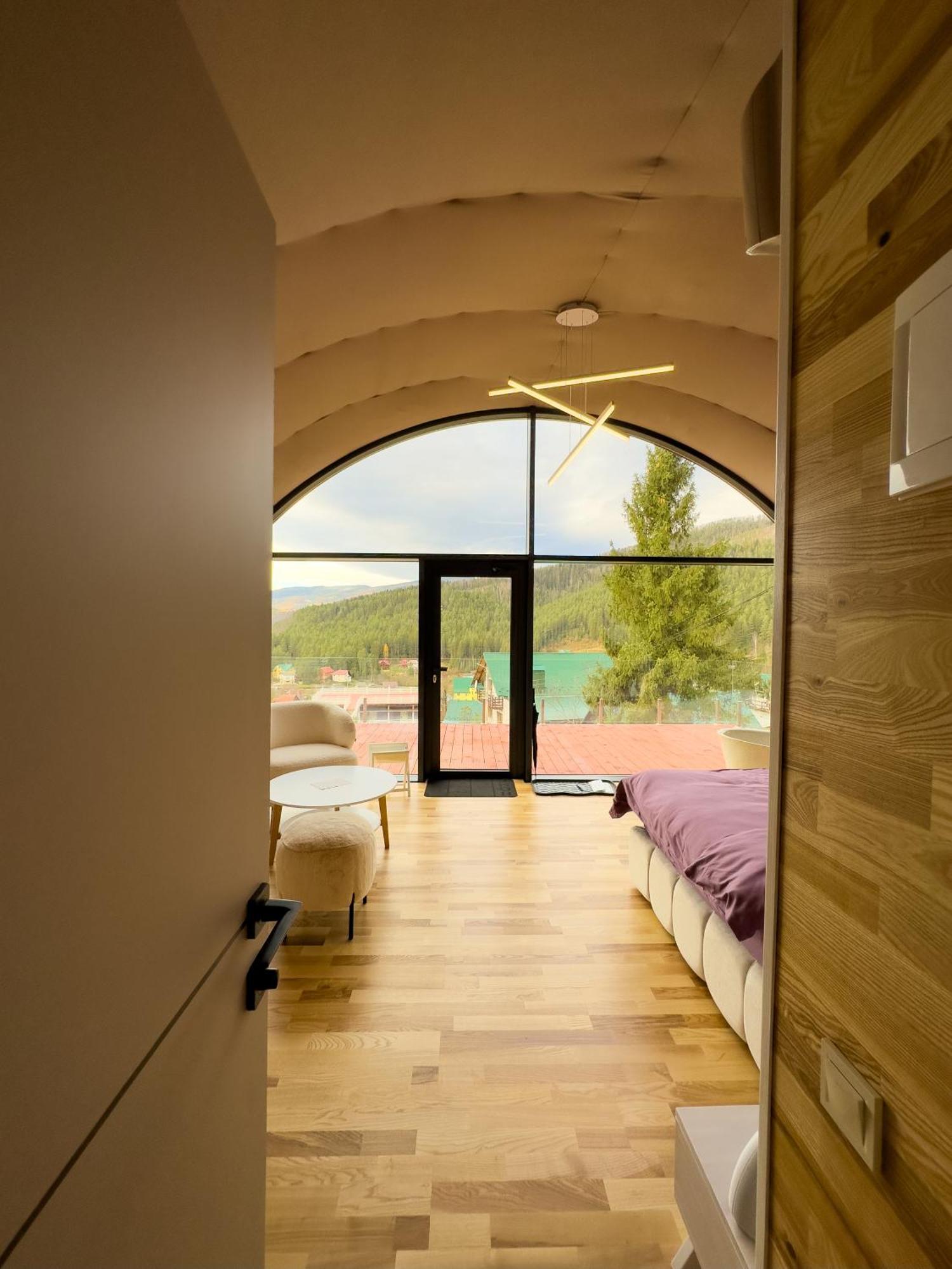 Wellland Hotel Yaremche Dış mekan fotoğraf